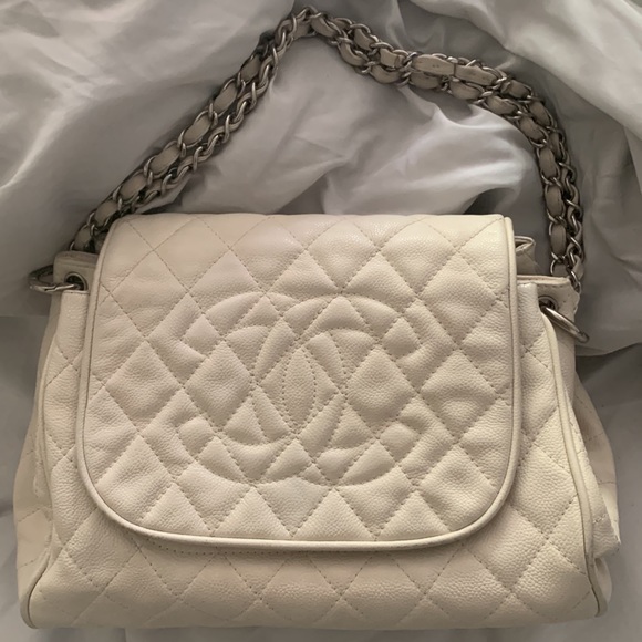 CHANEL Handbags - Chanel caviar classic flap